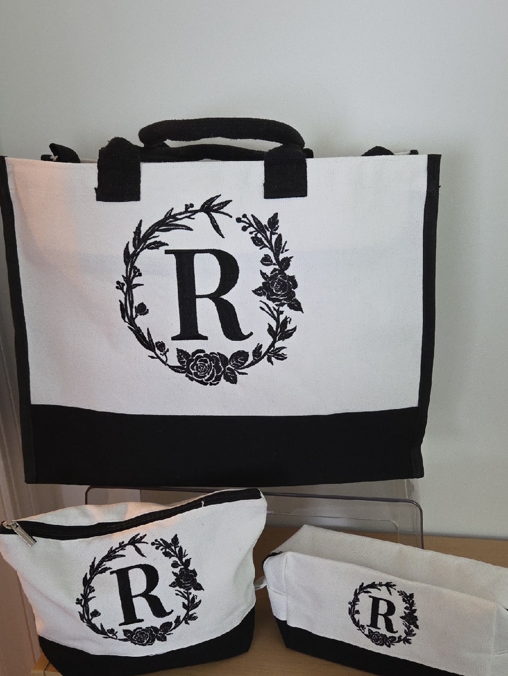 3 piece B&W canvas "R" set NWOT